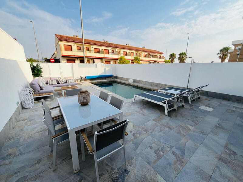 3 sovrum Villa till salu