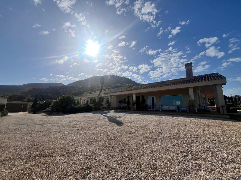 4 bedroom Villa for sale