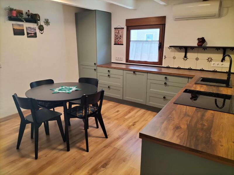 3 bedroom Townhouse for sale