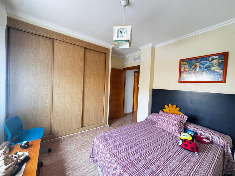 4 slaapkamer Villa Te koop 4 slaapkamer Villa Te koop