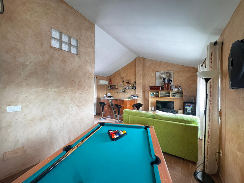 4 slaapkamer Villa Te koop 4 slaapkamer Villa Te koop