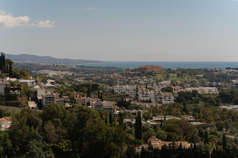 4 bedroom Apartment for sale