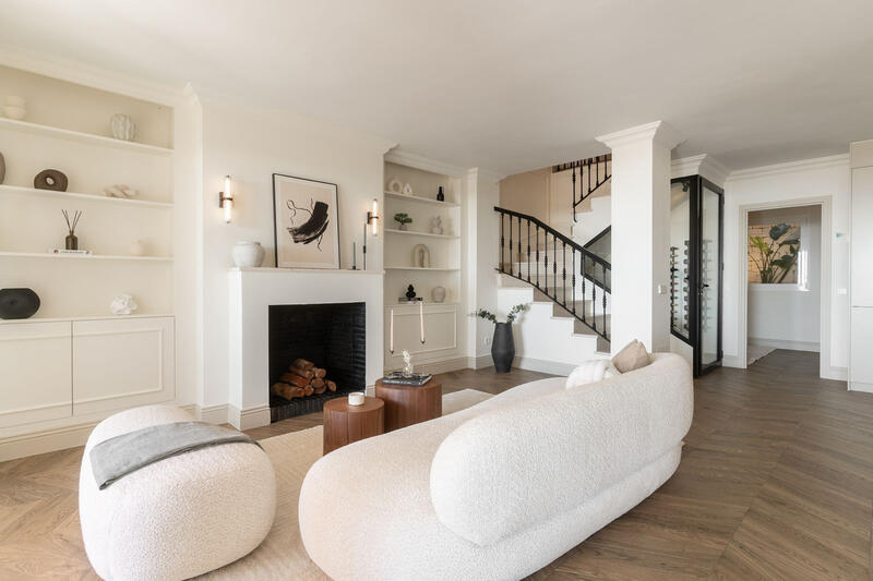 4 bedroom Apartment for sale