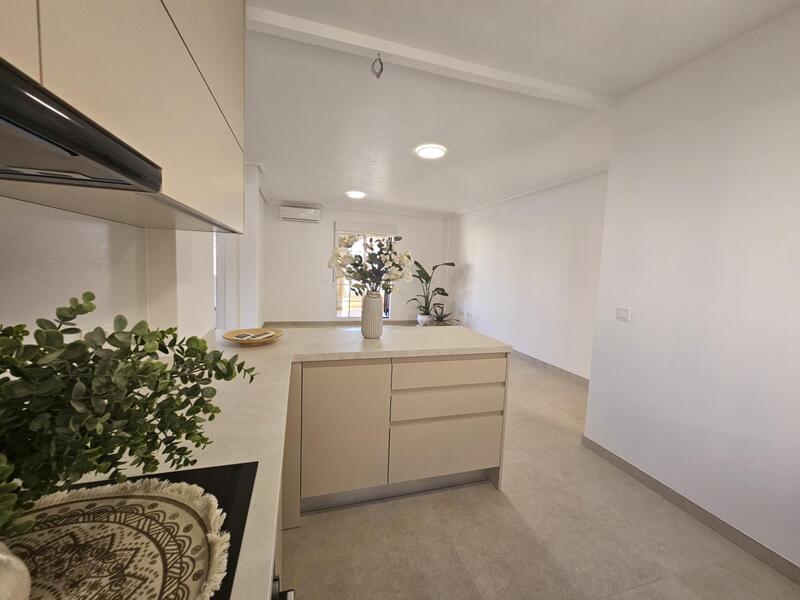 2 slaapkamer Appartement Te koop