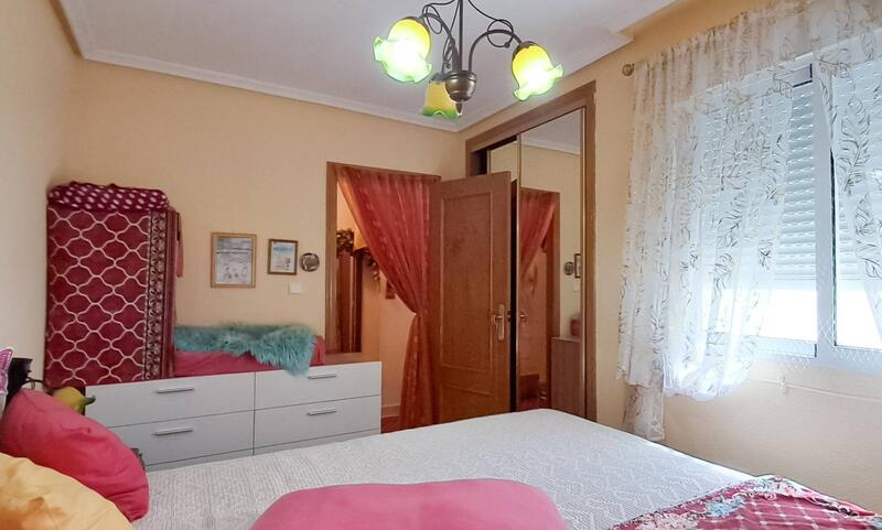 2 спальная комната квартира продается