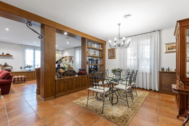 7 Cuarto Villa en venta