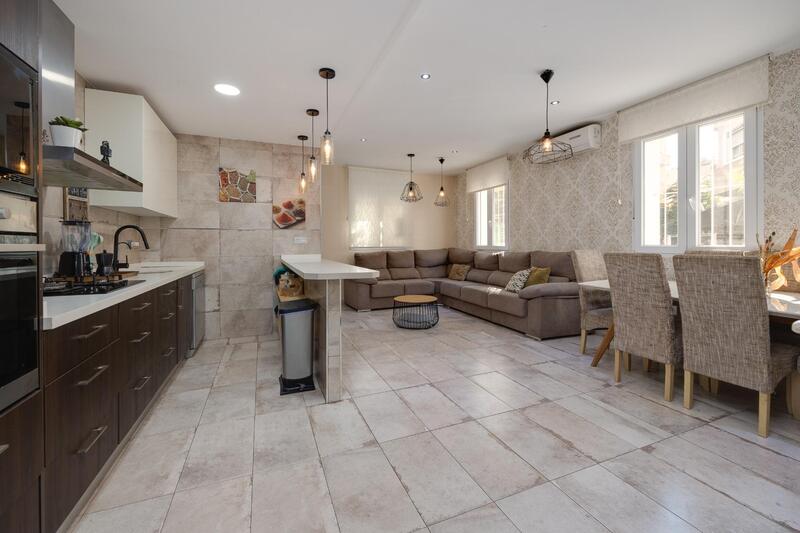 3 bedroom Townhouse for sale 3 bedroom Townhouse for sale