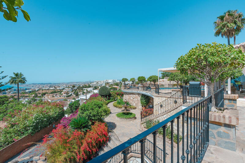 4 Cuarto Villa en venta