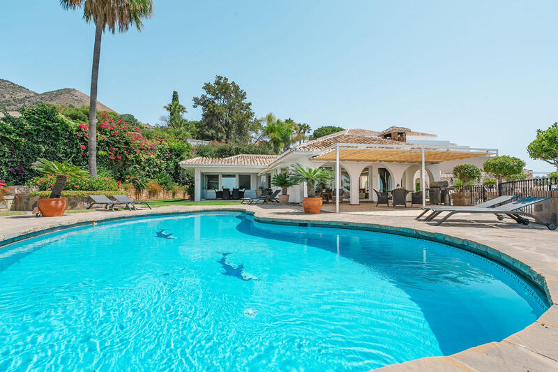 4 Cuarto Villa en venta