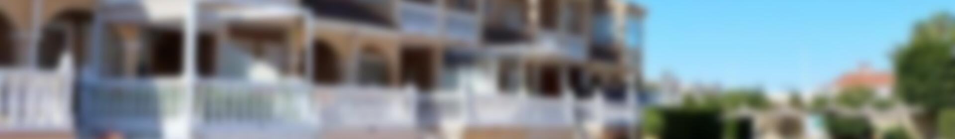 3 slaapkamer Gezinswoning Te koop