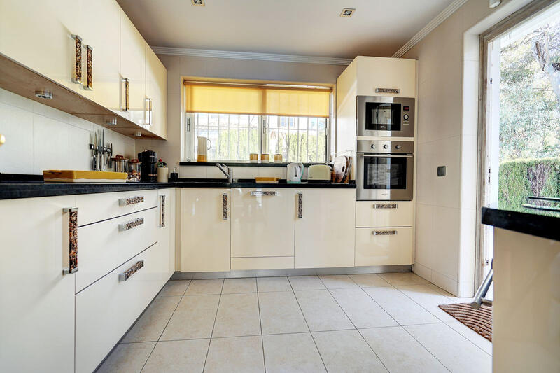 3 Cuarto Villa en venta