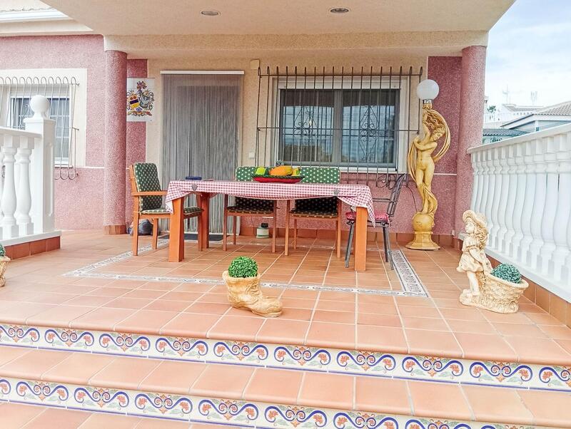 4 Cuarto Villa en venta