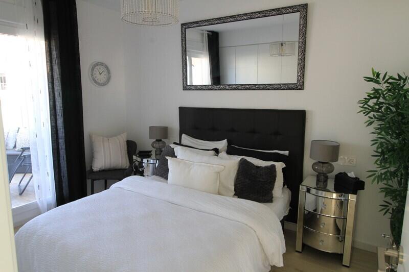 3 спальная комната городская тюрьма продается