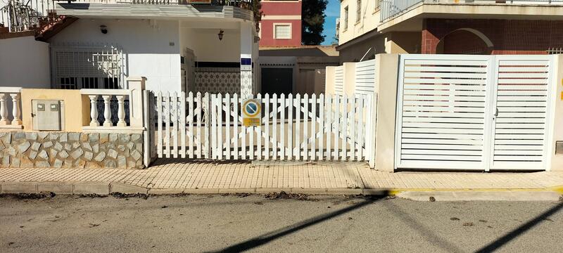 Gezinswoning Te koop in Pilar de la Horadada, Alicante