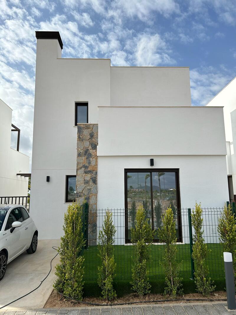 3 bedroom Villa for sale 3 bedroom Villa for sale