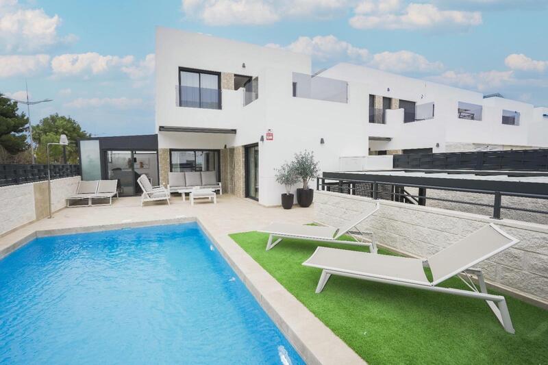 Villa till salu i Dolores, Alicante