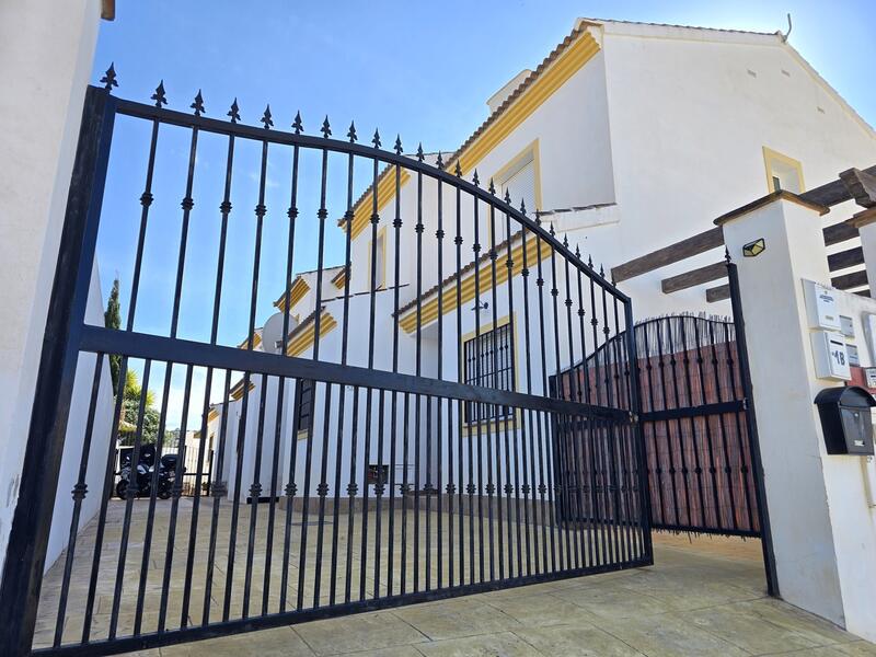 2 Cuarto Villa en venta
