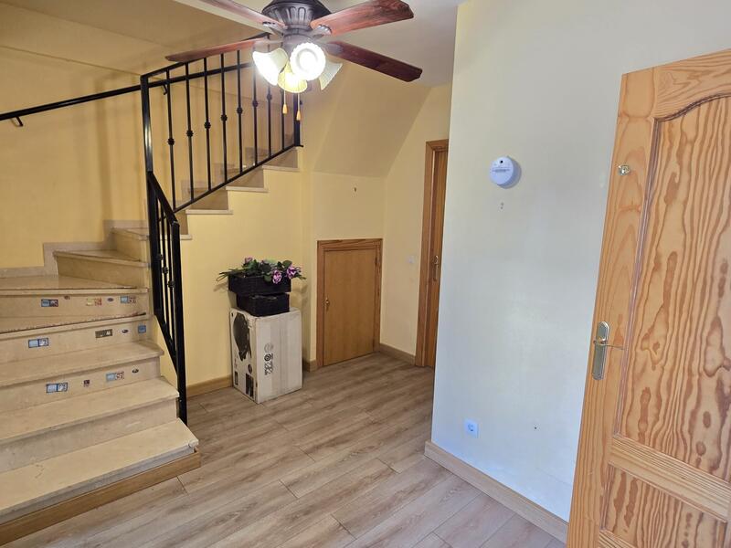 2 Cuarto Villa en venta