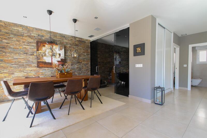 4 Cuarto Villa en venta