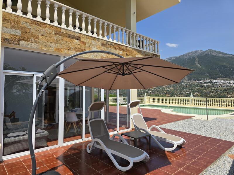 4 Cuarto Villa en venta