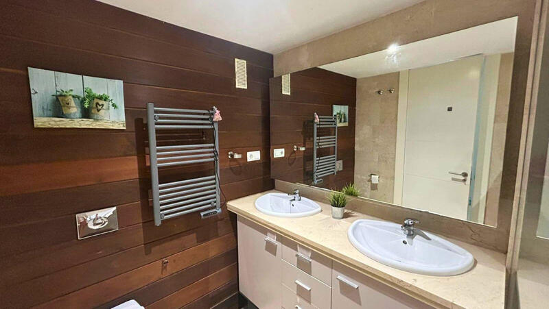 3 sovrum Lägenhet till salu