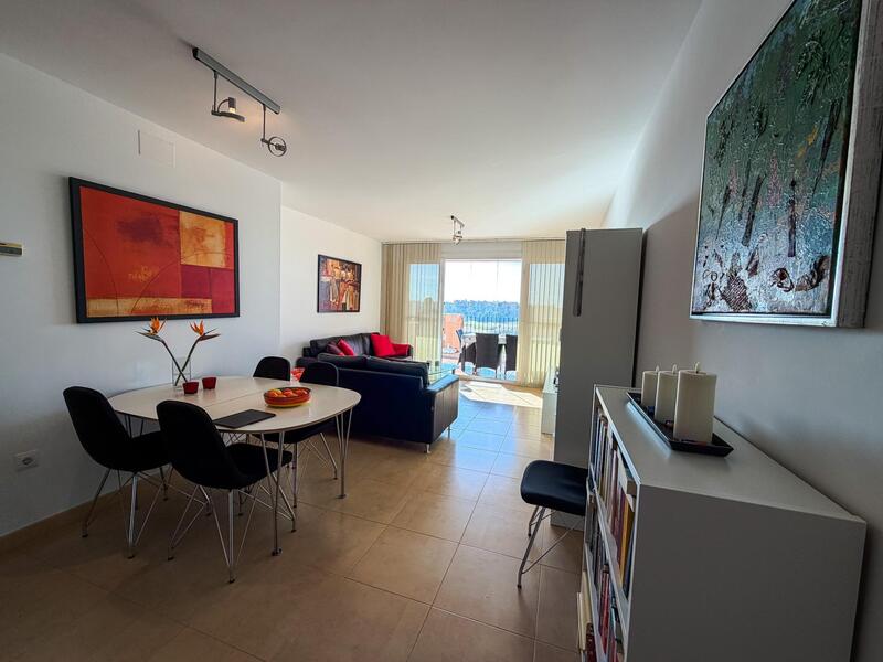 2 спальная комната квартира продается