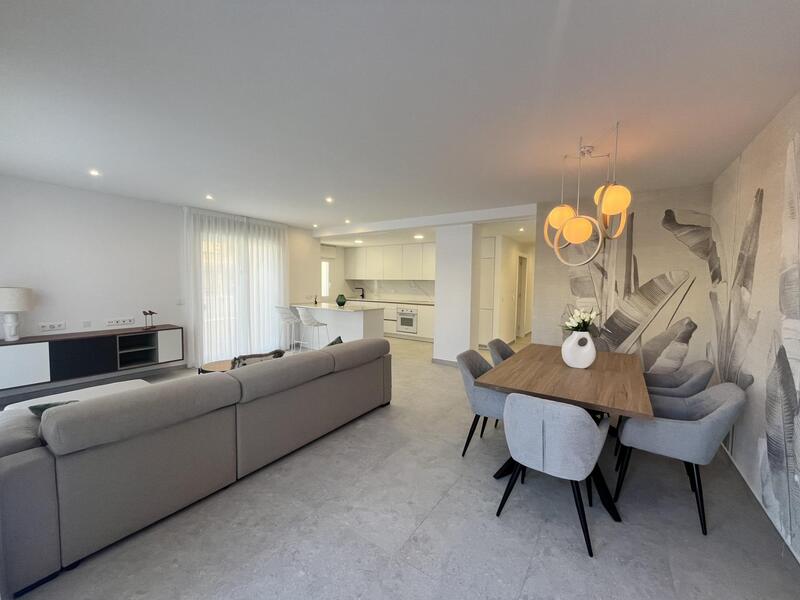 квартира продается в Torrevieja, Alicante