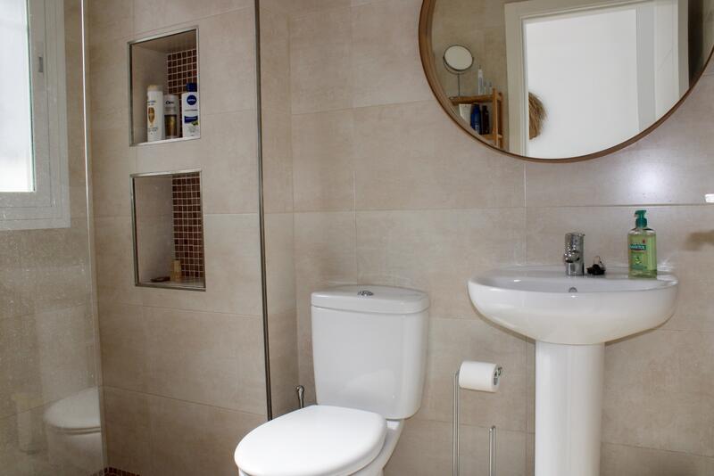 2 Cuarto Adosado en venta