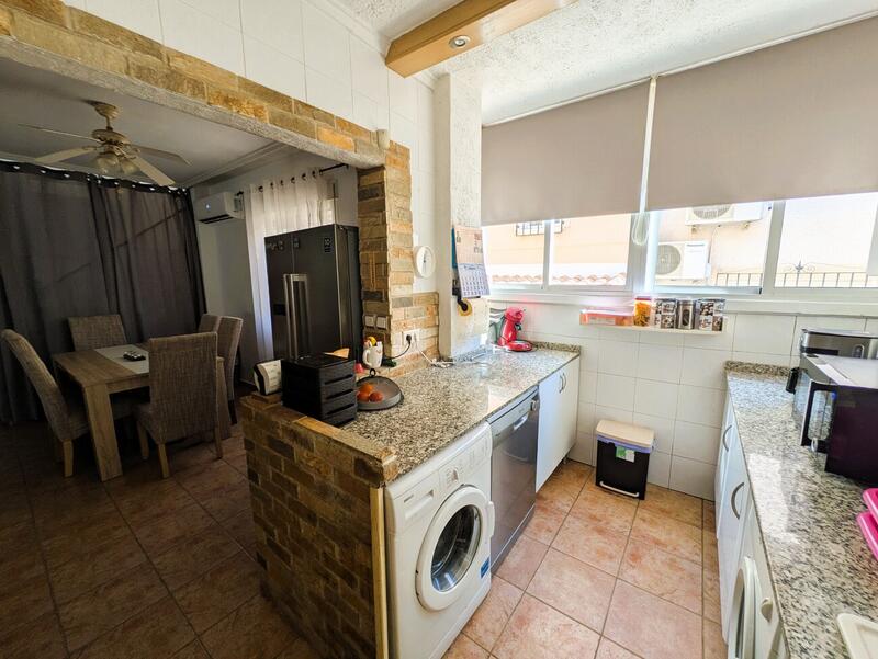 3 спальная комната вилла продается