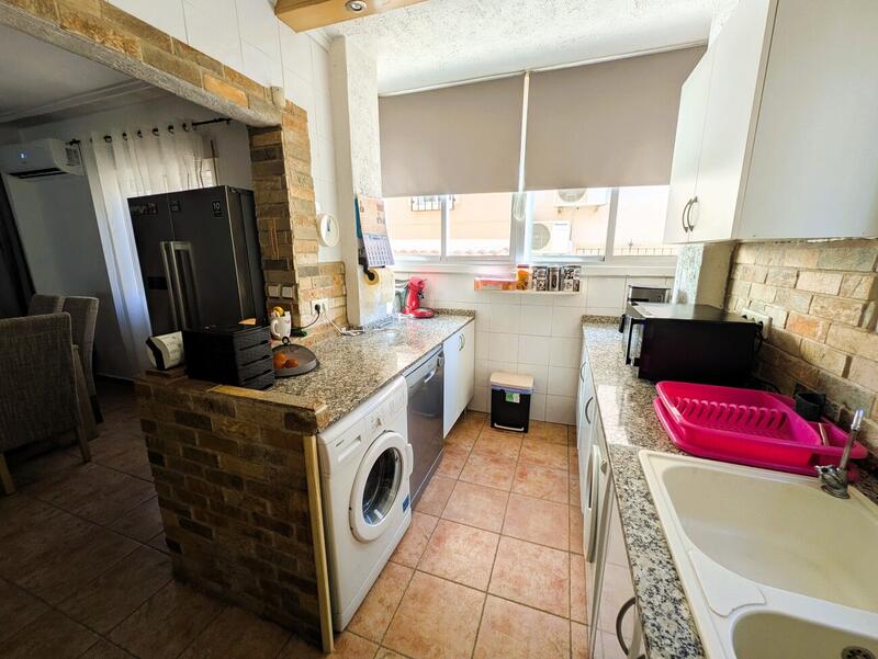 3 спальная комната вилла продается