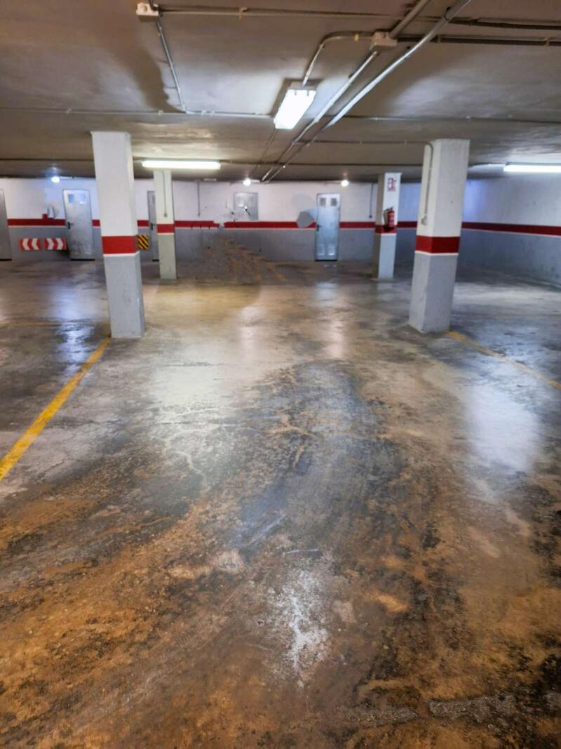 Handelsimmobilie zu verkaufen