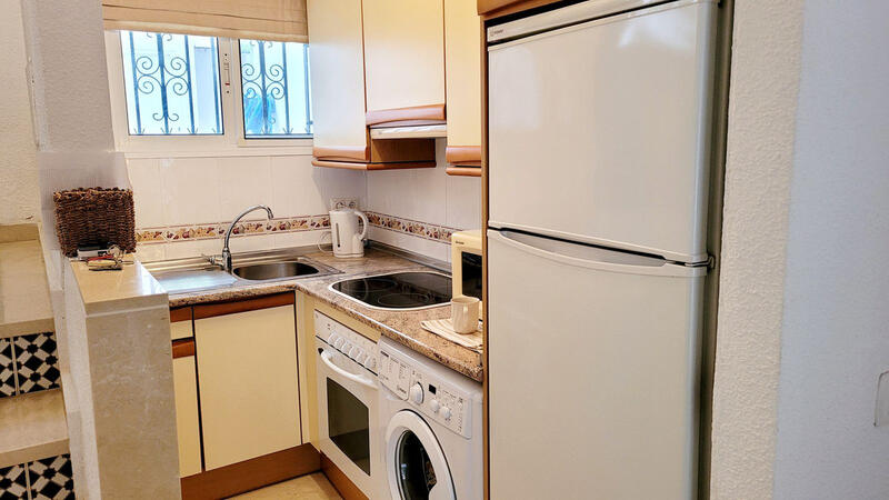 1 Cuarto Adosado en venta