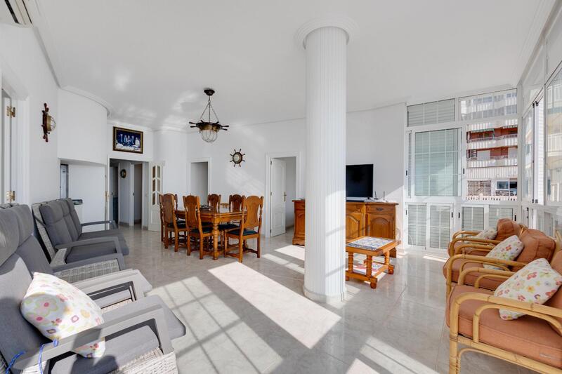 4 bedroom Apartment for sale