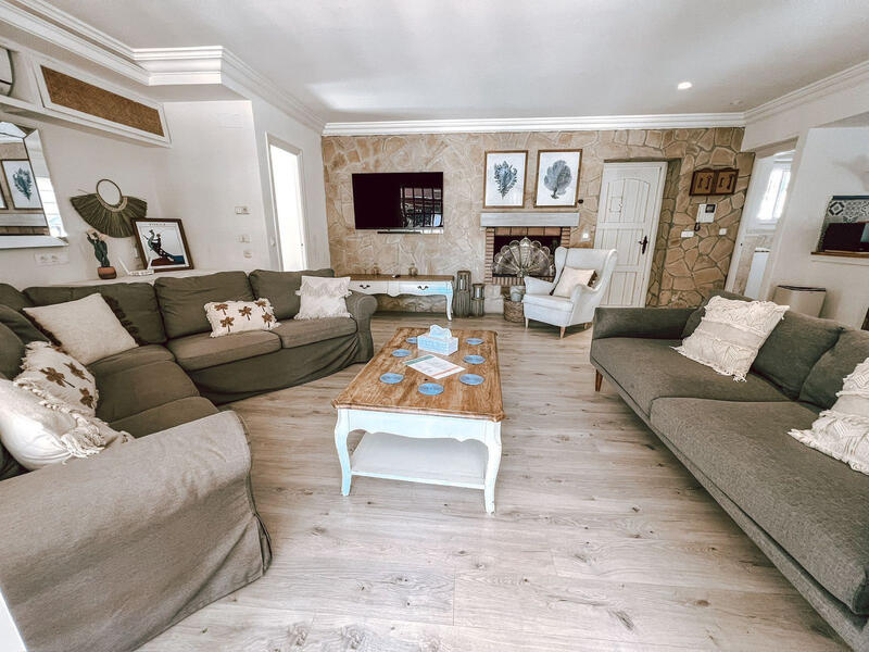 5 Schlafzimmer Villa zu verkaufen 5 Schlafzimmer Villa zu verkaufen