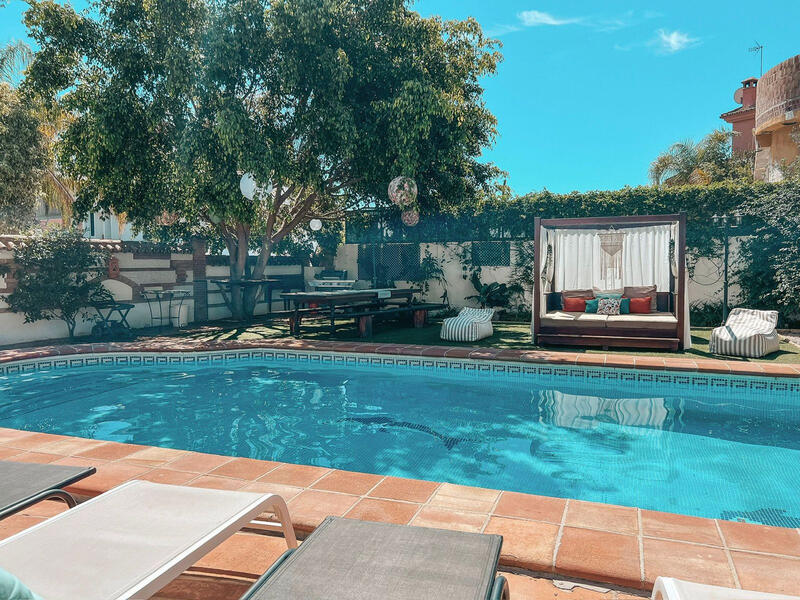 5 Schlafzimmer Villa zu verkaufen 5 Schlafzimmer Villa zu verkaufen