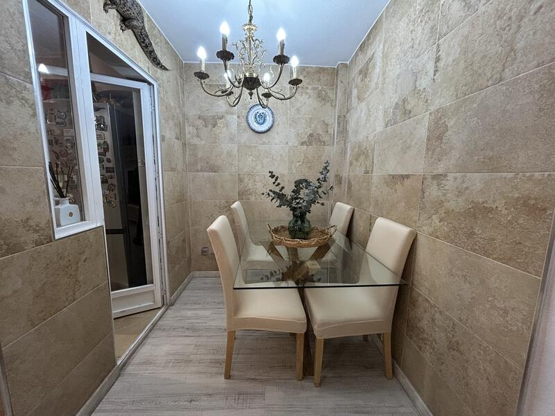 2 sovrum Radhus till salu