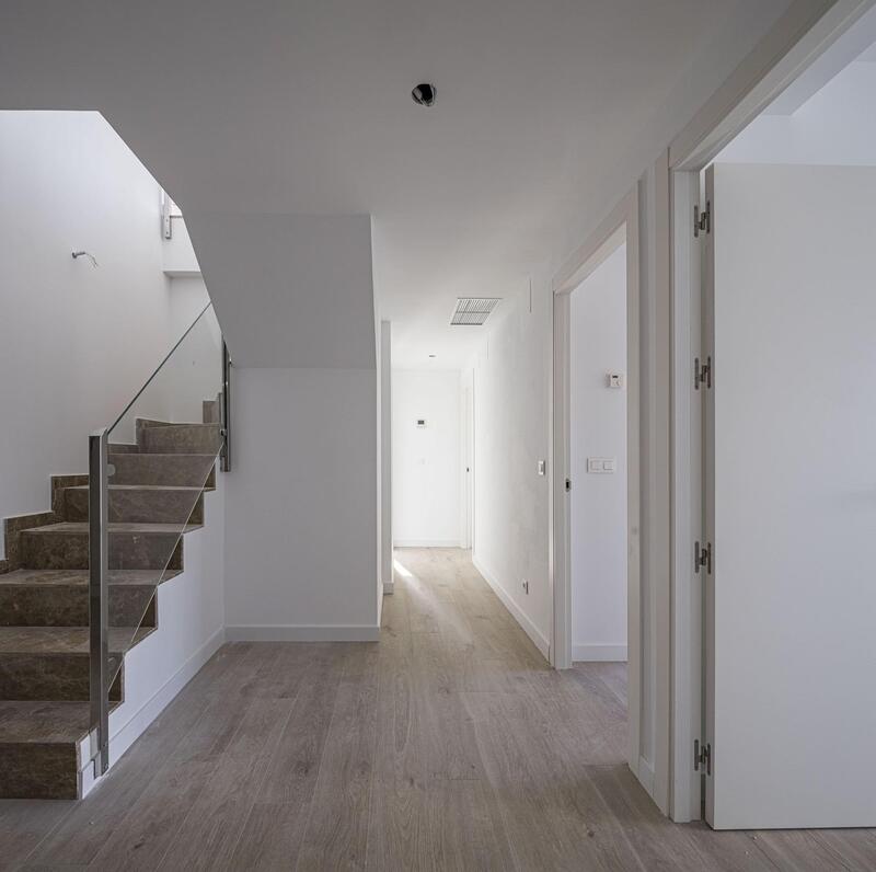 4 slaapkamer Appartement Te koop