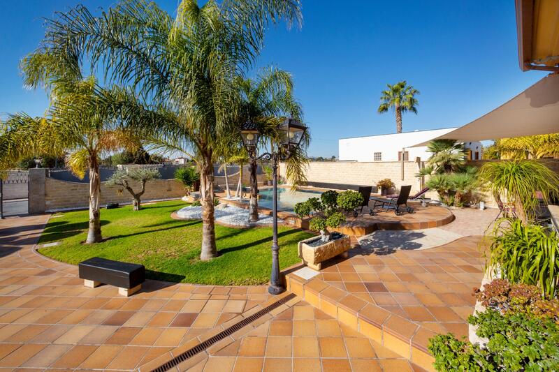 4 bedroom Villa for sale