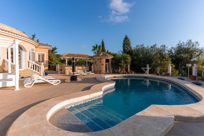 3 Schlafzimmer Villa zu verkaufen