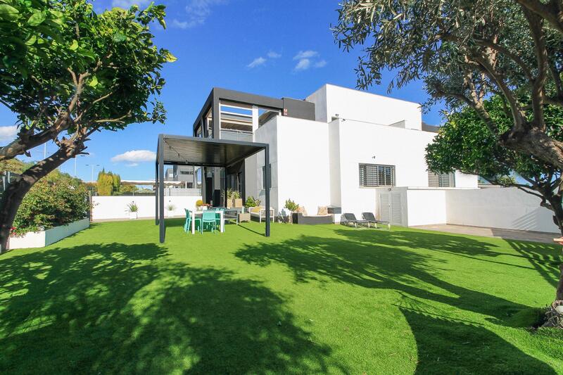 Duplex till salu i Torrevieja, Alicante