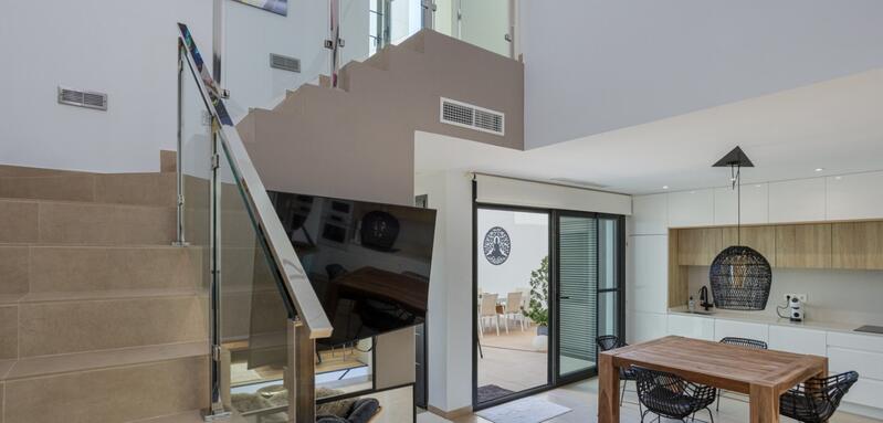 3 slaapkamer Gezinswoning Te koop