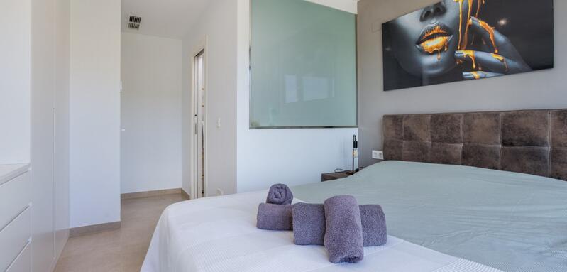 3 slaapkamer Gezinswoning Te koop