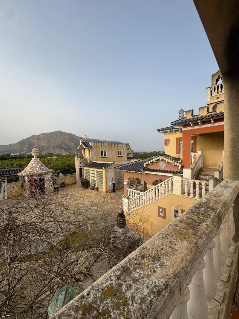 5 спальная комната вилла продается 5 спальная комната вилла продается