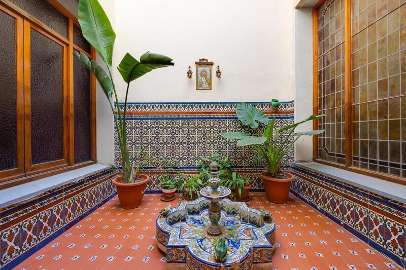 12 chambre Auberge à vendre