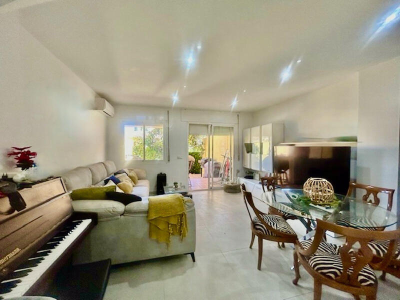 3 bedroom Townhouse for sale