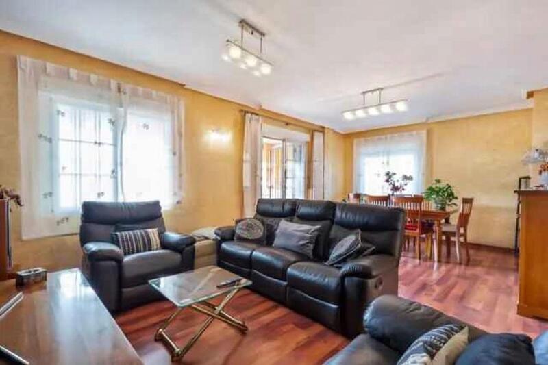 4 bedroom Villa for sale