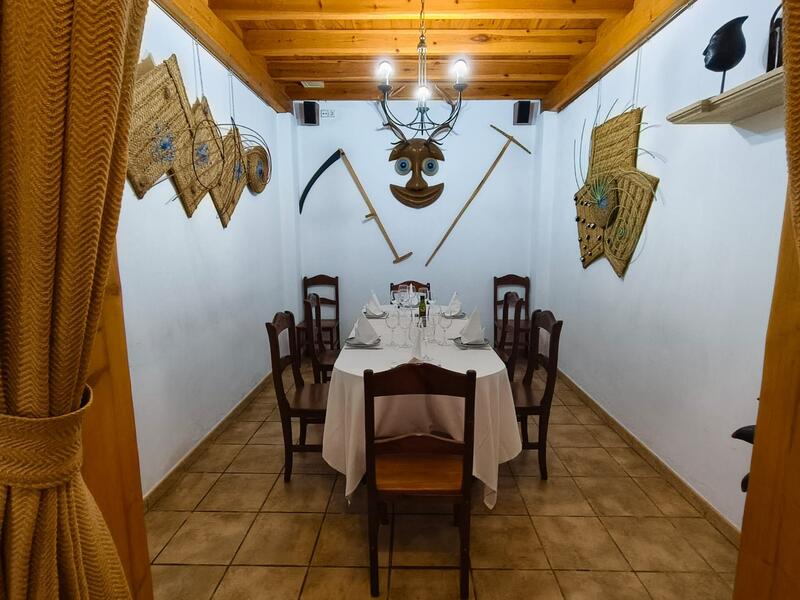 5 bedroom Commercial Property for sale