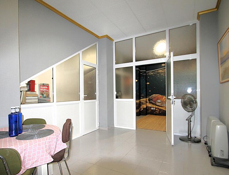 3 bedroom Commercial Property for sale 3 bedroom Commercial Property for sale