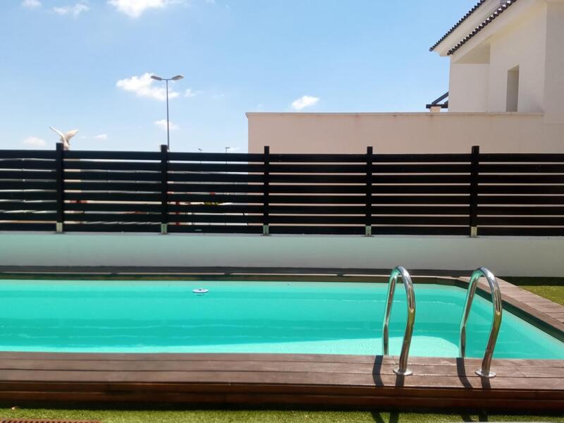 Villa Te koop in Cox, Alicante