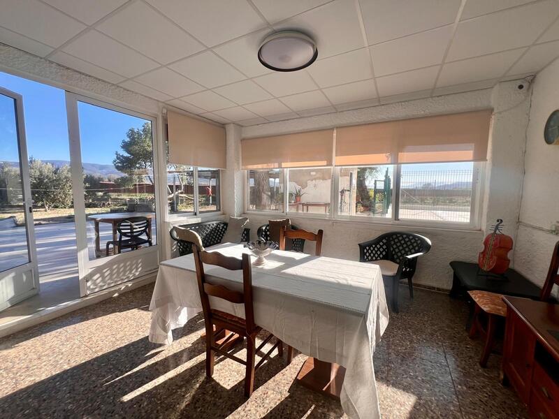 4 bedroom Country House for sale 4 bedroom Country House for sale